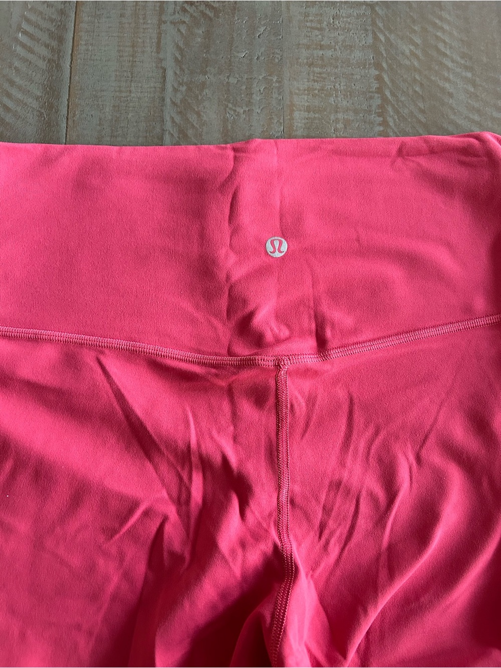 lululemon athletica women’s raspberry Pink Performance Leggings